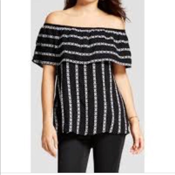 Knox Rose off the shoulder top - Picture 1 of 2